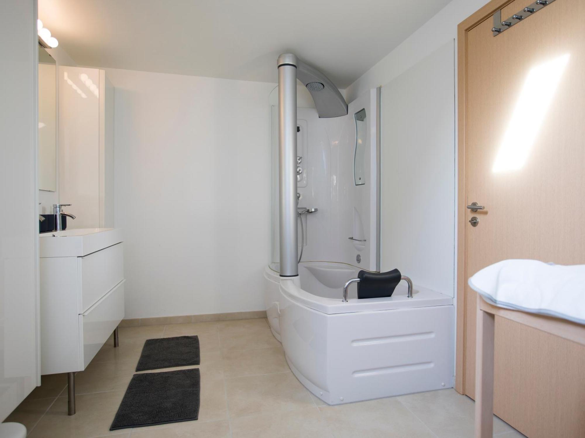 Villa&Loge Lontzen Экстерьер фото